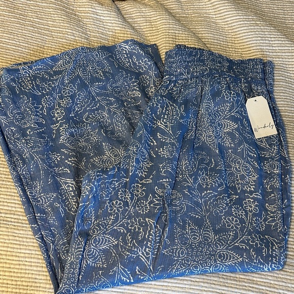Wonderly Pants - Wonderly Blue Floral Wide Leg Pants